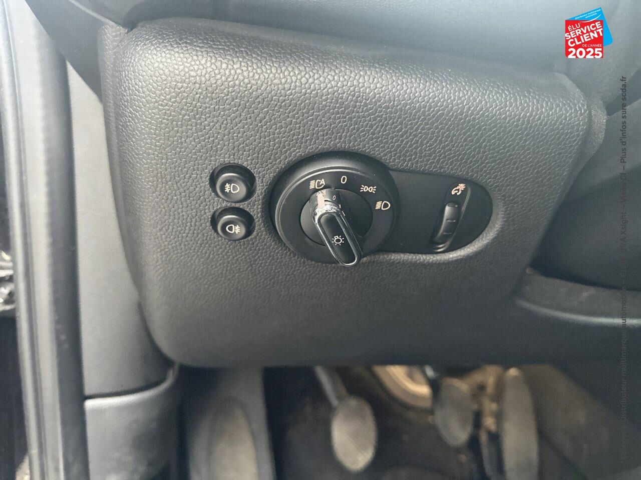 Véhicule d'occasion MINI MINI COOPER S 192CH SIEGES CUIR chez BMW Pontarlier