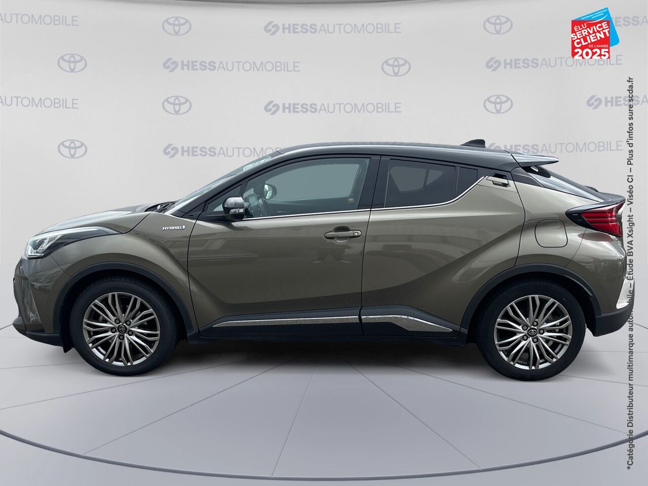 Véhicule d'occasion TOYOTA C-HR 184H DISTINCTIVE 2WD E-CVT MY20 chez Toyota Sarreguemines
