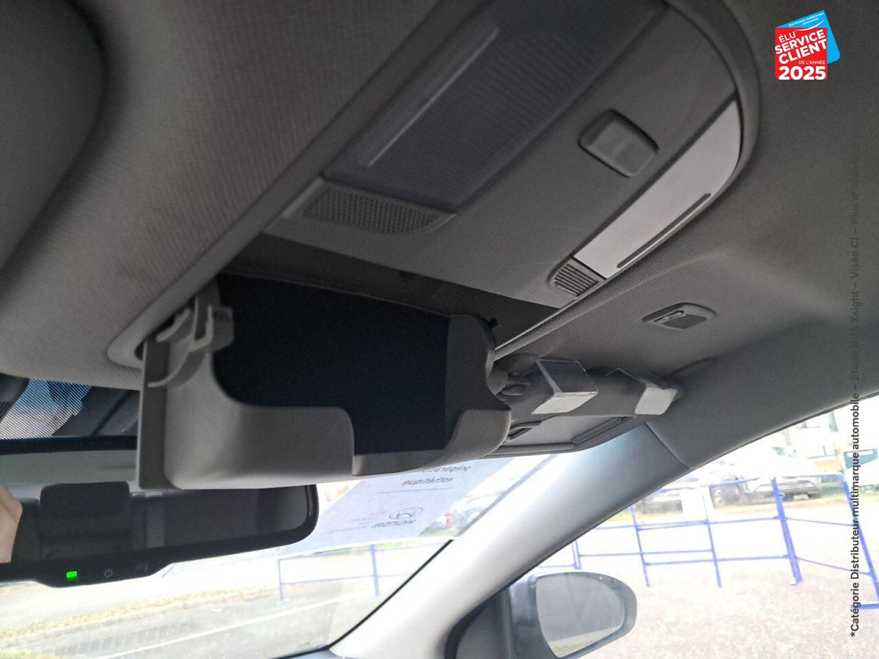 Véhicule d'occasion HYUNDAI IONIQ HYBRID 141 CH CREATIVE GPS CAMERA chez Hyundai Reims