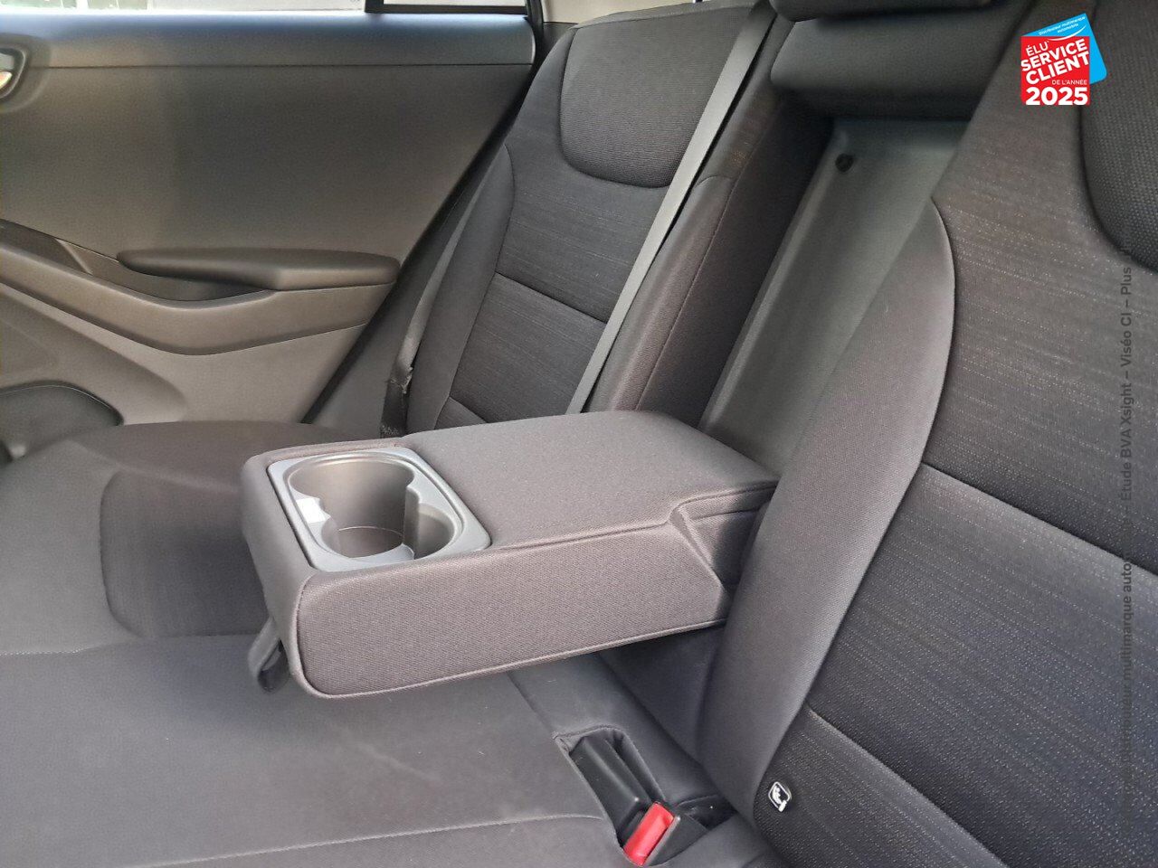 Véhicule d'occasion HYUNDAI IONIQ HYBRID 141 CH CREATIVE GPS CAMERA chez Hyundai Reims
