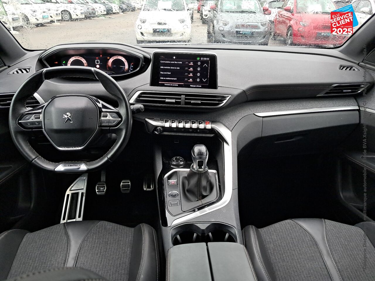 Véhicule d'occasion PEUGEOT 3008 1.2 PURETECH 130CH GT LINE S/S GPS CAMERA CARPLAY chez Renault Saint-Louis
