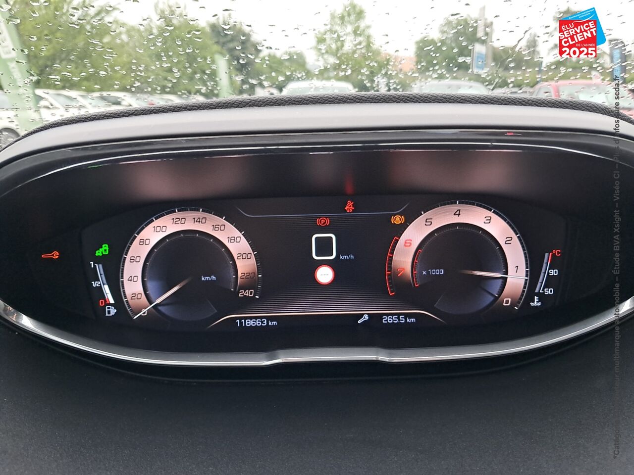 Véhicule d'occasion PEUGEOT 3008 1.2 PURETECH 130CH GT LINE S/S GPS CAMERA CARPLAY chez Renault Saint-Louis
