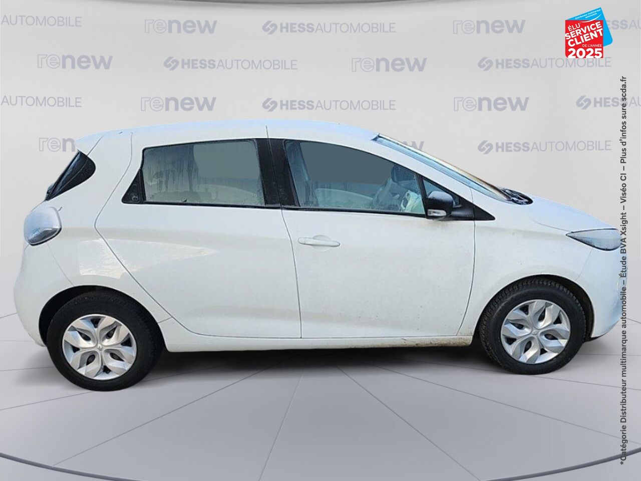 Véhicule d'occasion RENAULT ZOE LIFE CHARGE NORMALE R75 chez Volvo Epernay