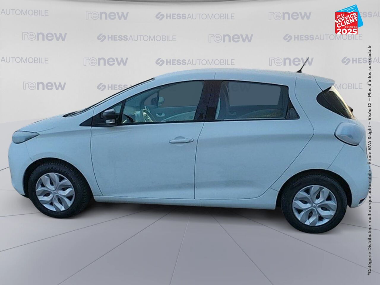 Véhicule d'occasion RENAULT ZOE LIFE CHARGE NORMALE R75 chez Volvo Epernay