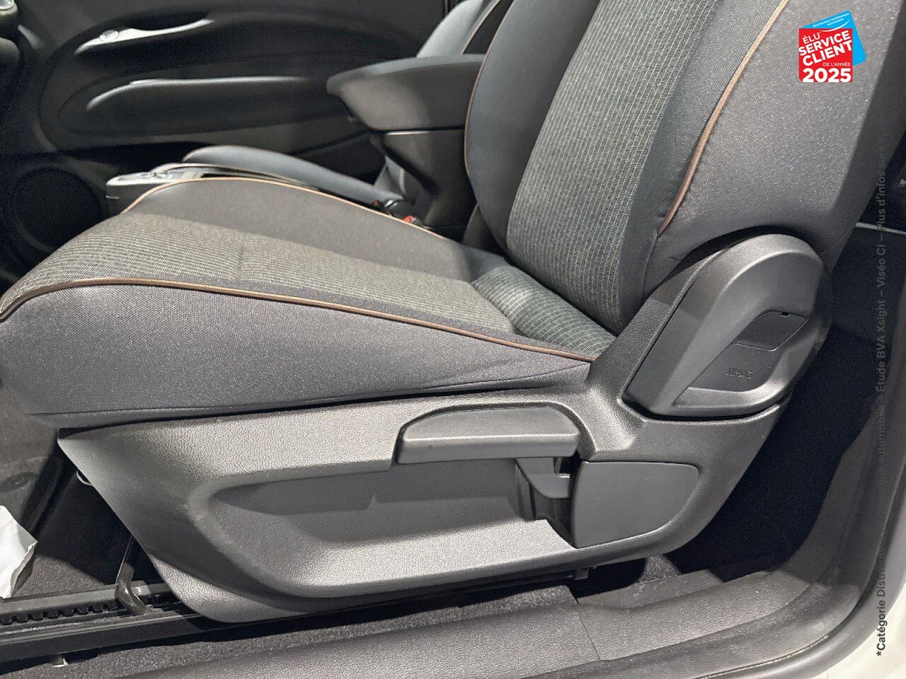 Véhicule d'occasion FIAT 500 E 118CH ICONE PLUS STEP1 2021 TPANO GPS chez Toyota Thionville