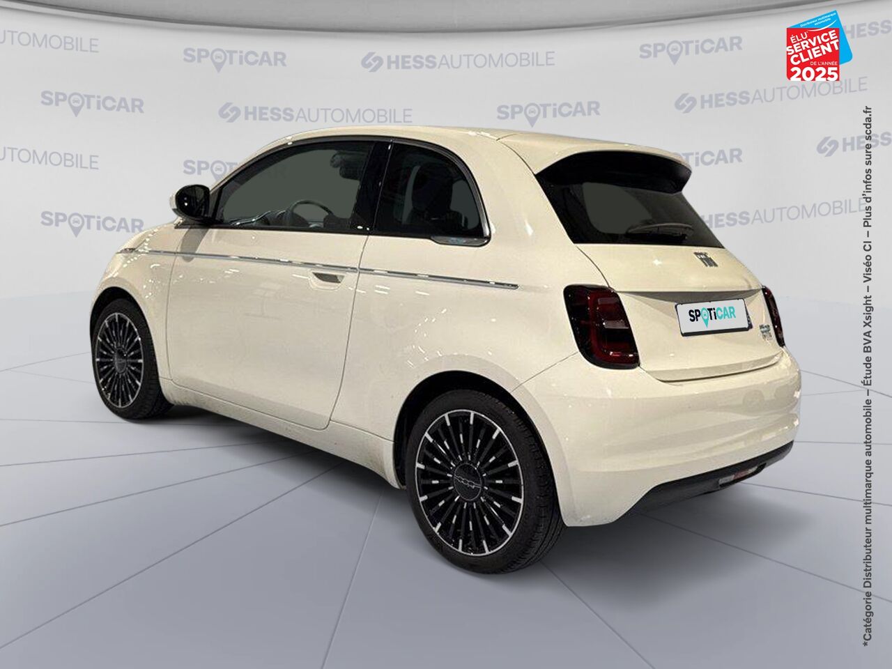 Véhicule d'occasion FIAT 500 E 118CH ICONE PLUS STEP1 2021 TPANO GPS chez Toyota Thionville