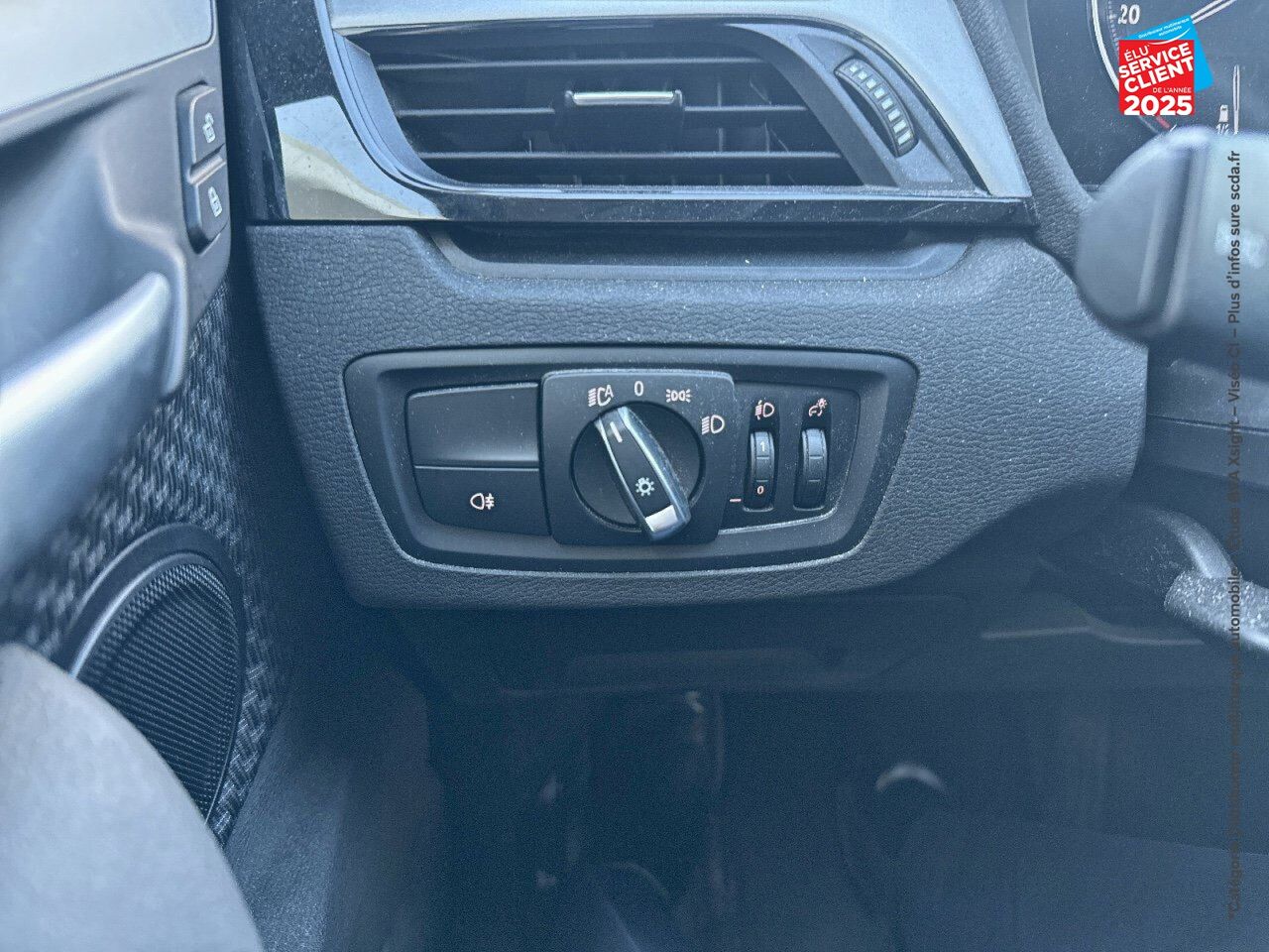 Véhicule d'occasion BMW X1 XDRIVE25EA 220CH BUSINESS DESIGN 6CV CAMERA GPS chez Toyota Bar le Duc