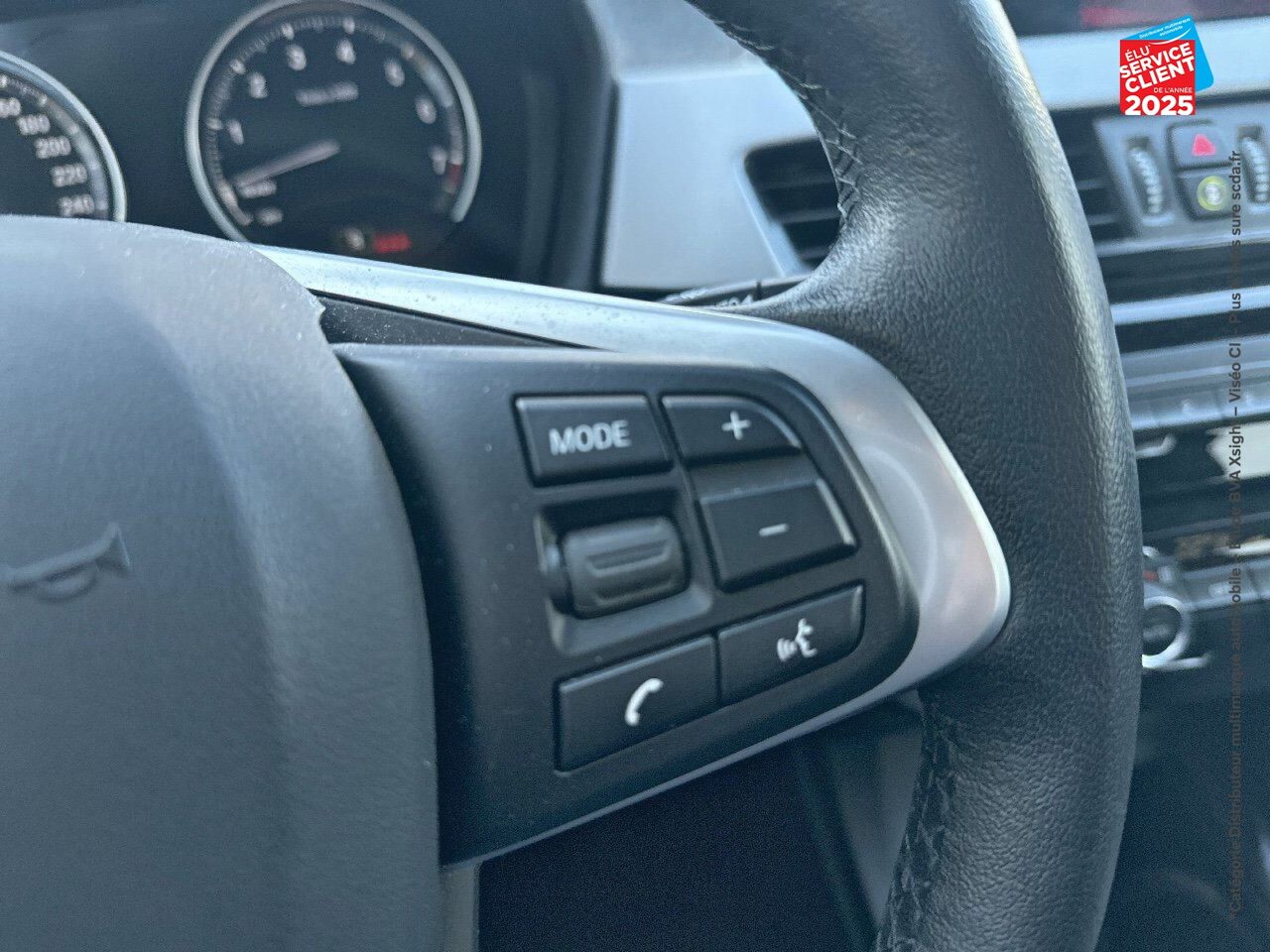 Véhicule d'occasion BMW X1 XDRIVE25EA 220CH BUSINESS DESIGN 6CV CAMERA GPS chez Toyota Bar le Duc