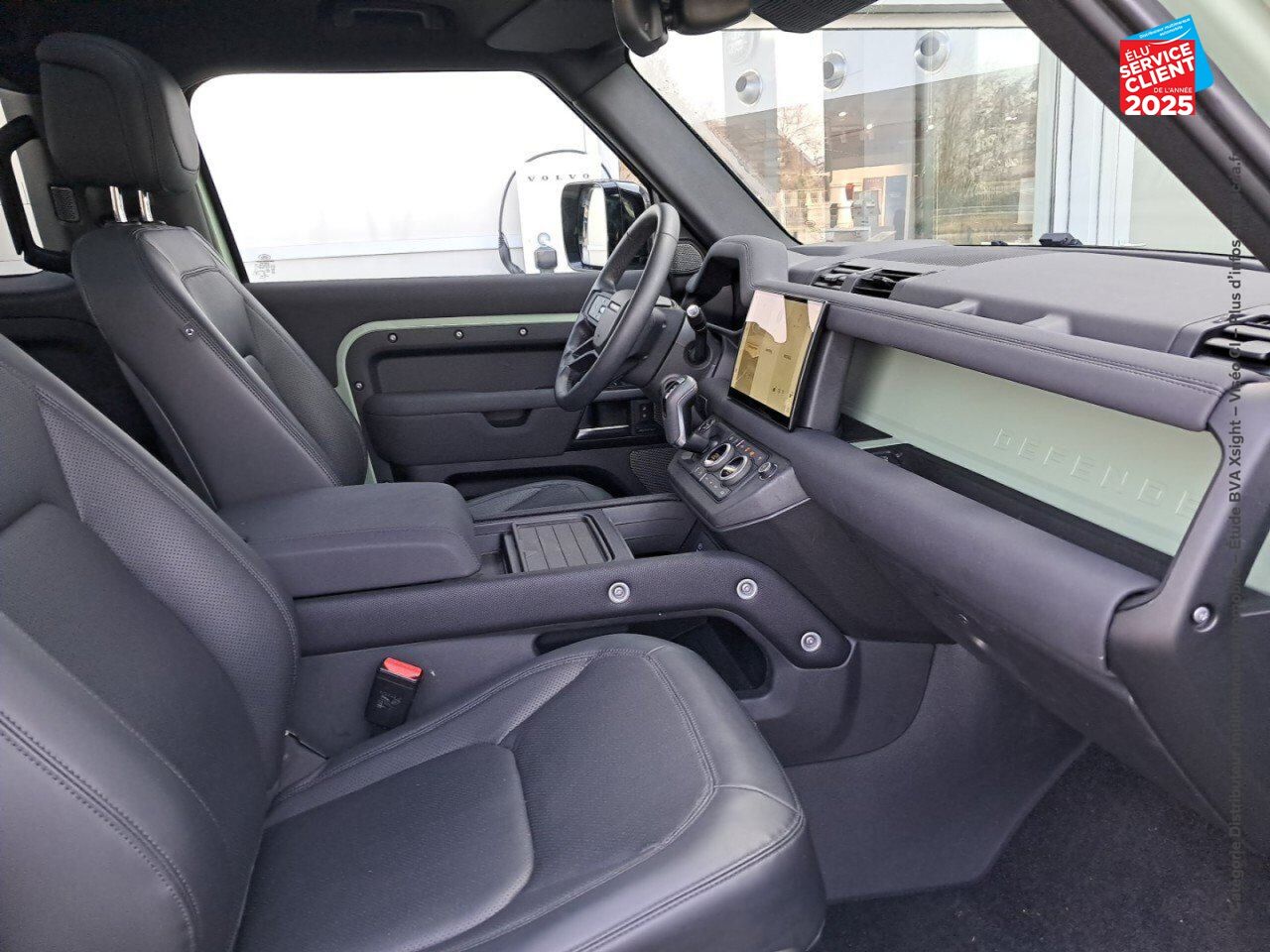 Véhicule d'occasion LAND-ROVER DEFENDER 90 3.0 P400 X-DYNAMIC 75TH LIMITED EDITION chez BMW Dole