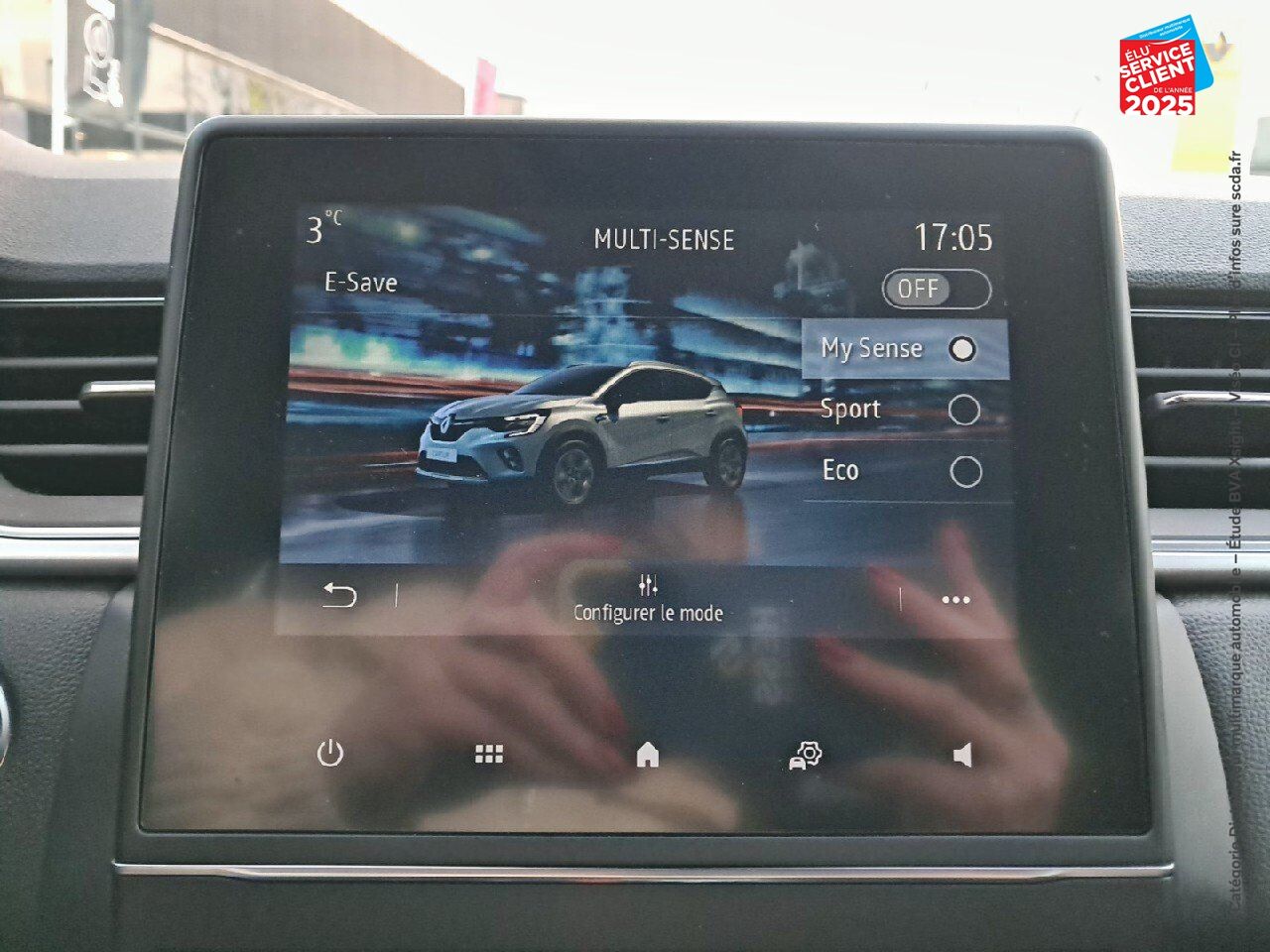 Véhicule d'occasion RENAULT CAPTUR 1.6 E-TECH HYBRIDE 145CH TECHNO GPS CAMERA chez Toyota Thionville