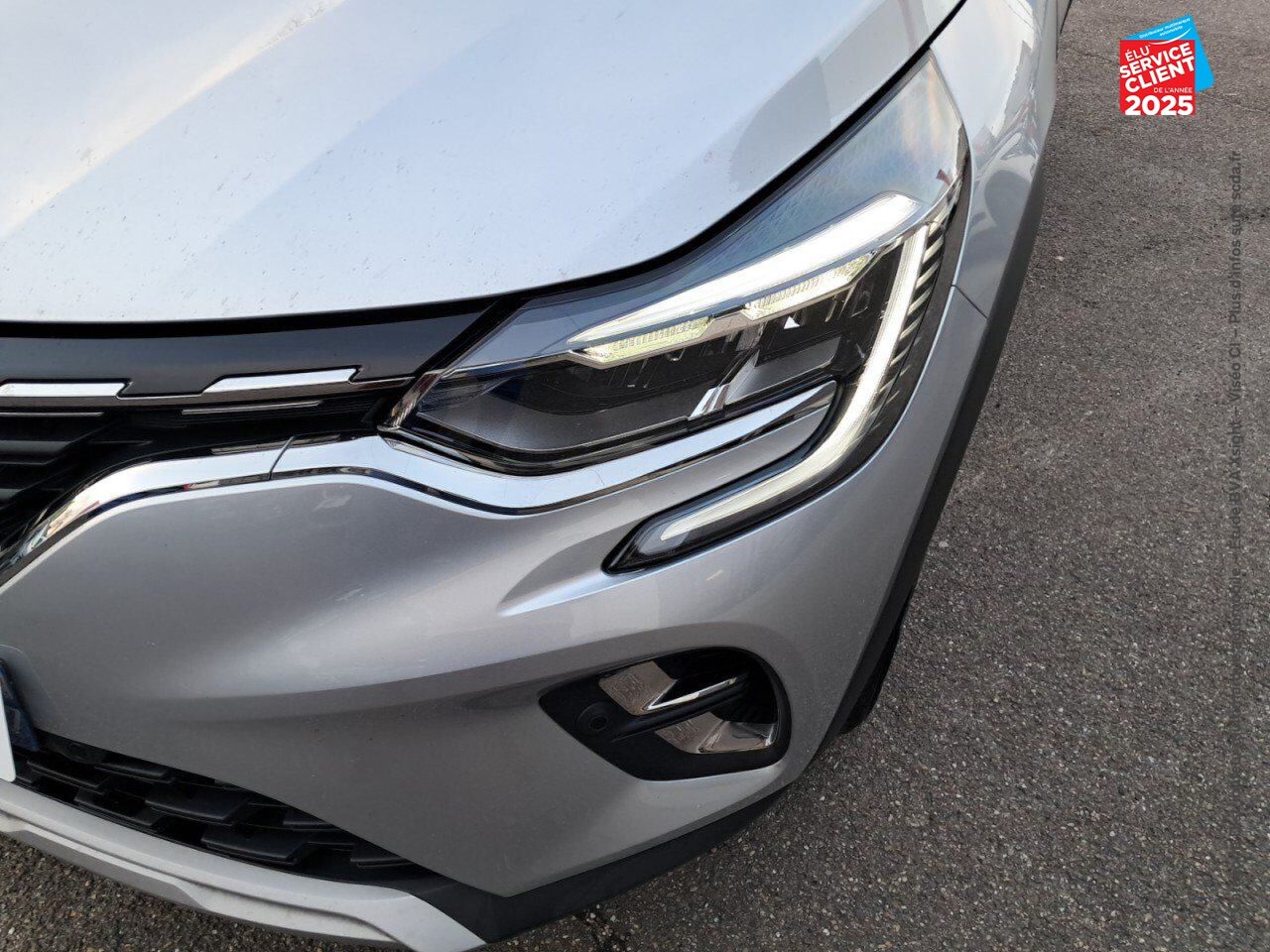 Véhicule d'occasion RENAULT CAPTUR 1.6 E-TECH HYBRIDE 145CH TECHNO GPS CAMERA chez Toyota Thionville