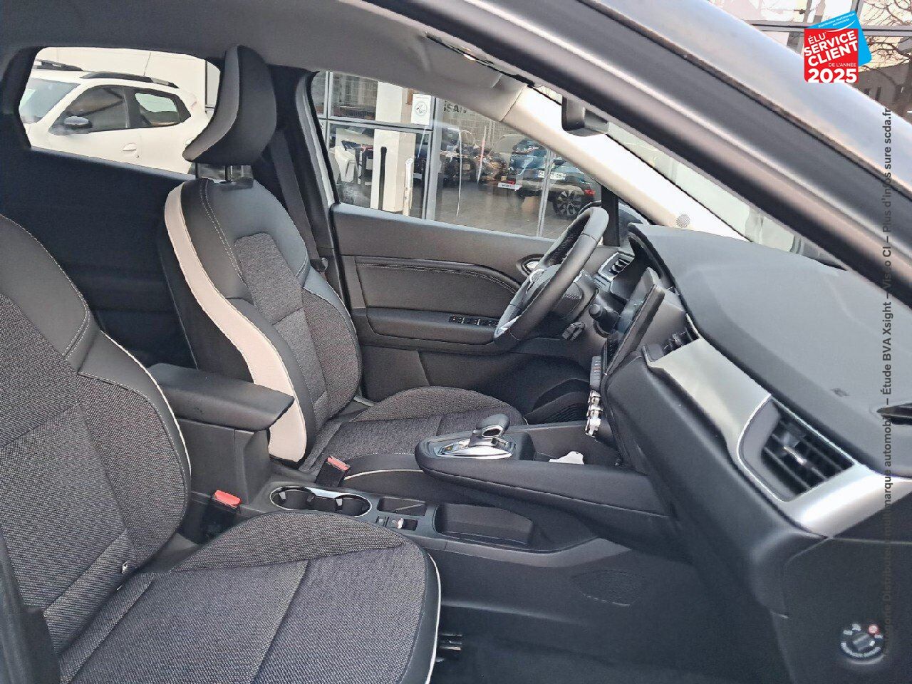 Véhicule d'occasion RENAULT CAPTUR 1.6 E-TECH HYBRIDE 145CH TECHNO GPS CAMERA chez Toyota Thionville