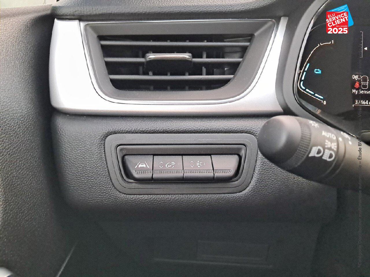 Véhicule d'occasion RENAULT CAPTUR 1.6 E-TECH HYBRIDE 145CH TECHNO GPS CAMERA chez Toyota Thionville