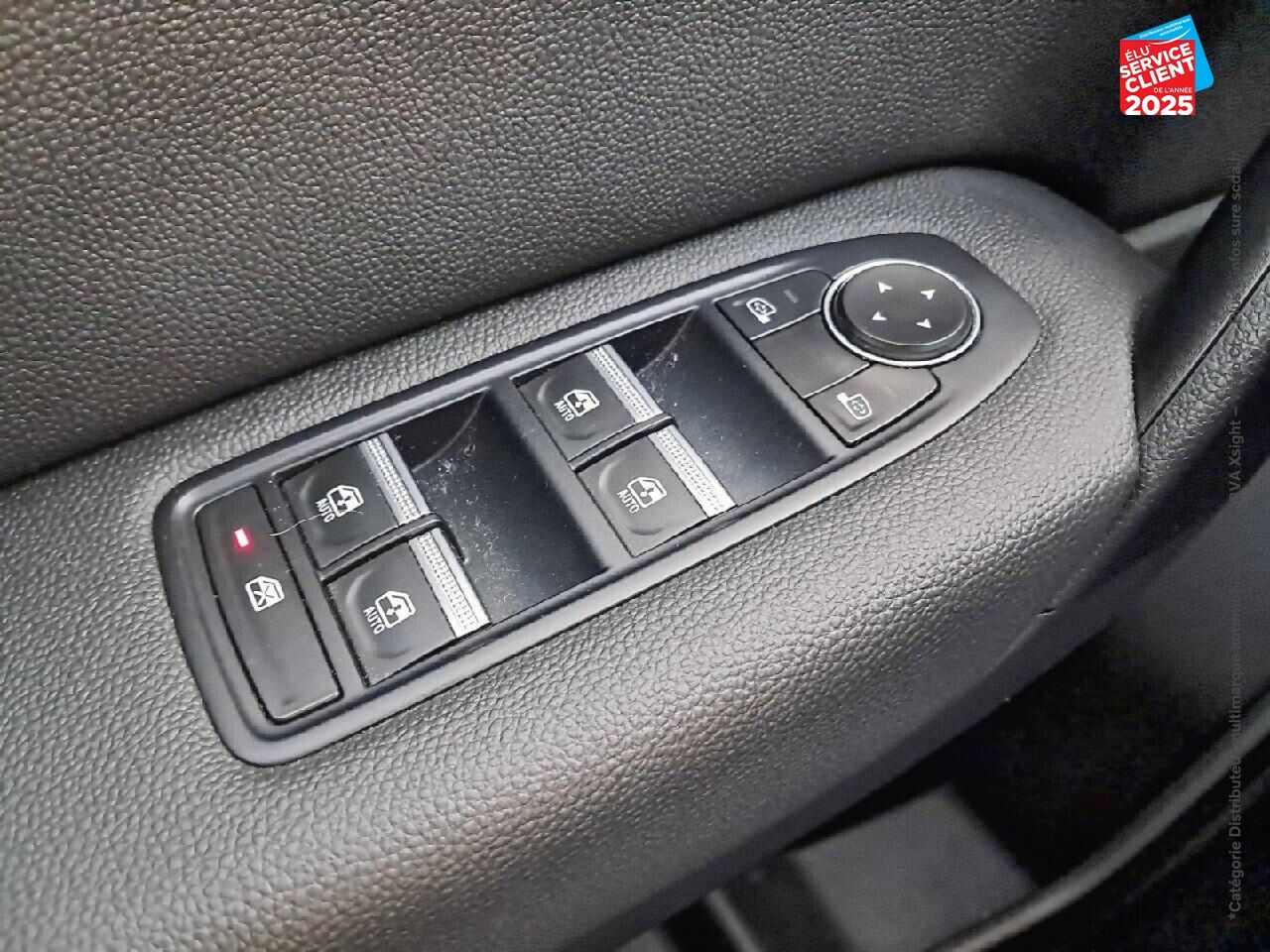 Véhicule d'occasion RENAULT CAPTUR 1.6 E-TECH HYBRIDE 145CH TECHNO GPS CAMERA chez Toyota Thionville
