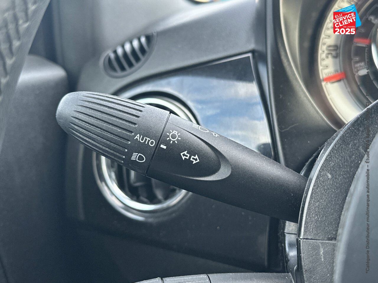 Véhicule d'occasion FIAT 500 1.0 70CH BSG S/S PACK CONFORT STYLE chez Opel Verdun