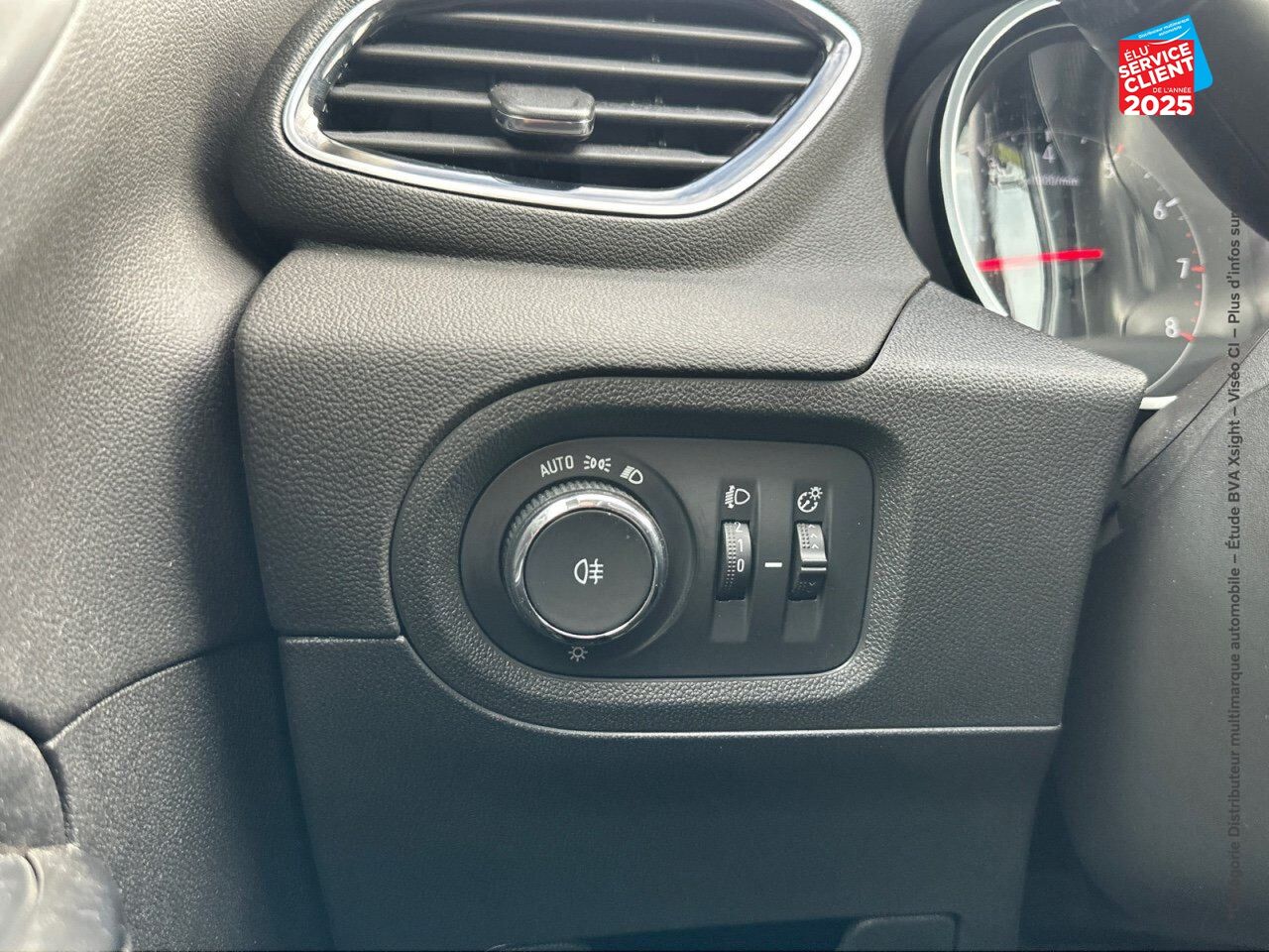 Véhicule d'occasion OPEL GRANDLAND X 1.5 D 130CH EDITION BVA8 GPS CARPLAY chez Opel Bar le Duc