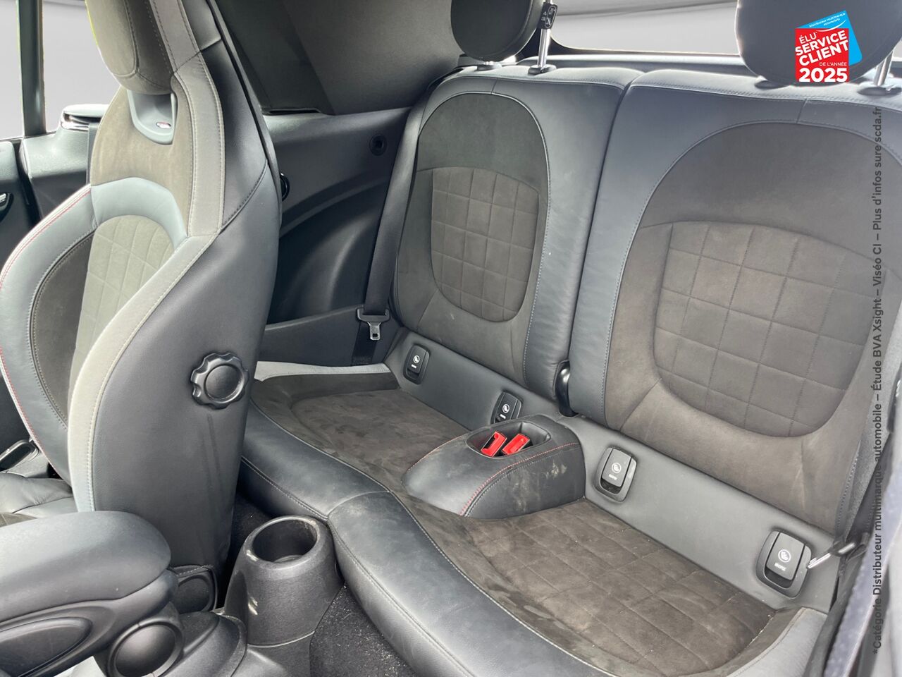 Véhicule d'occasion MINI CABRIO JOHN COOPER WORKS 231CH PRO BVAS SIEGES CHAUF GPS CAMERA H/KARDON HUD chez BMW Lons le Saunier