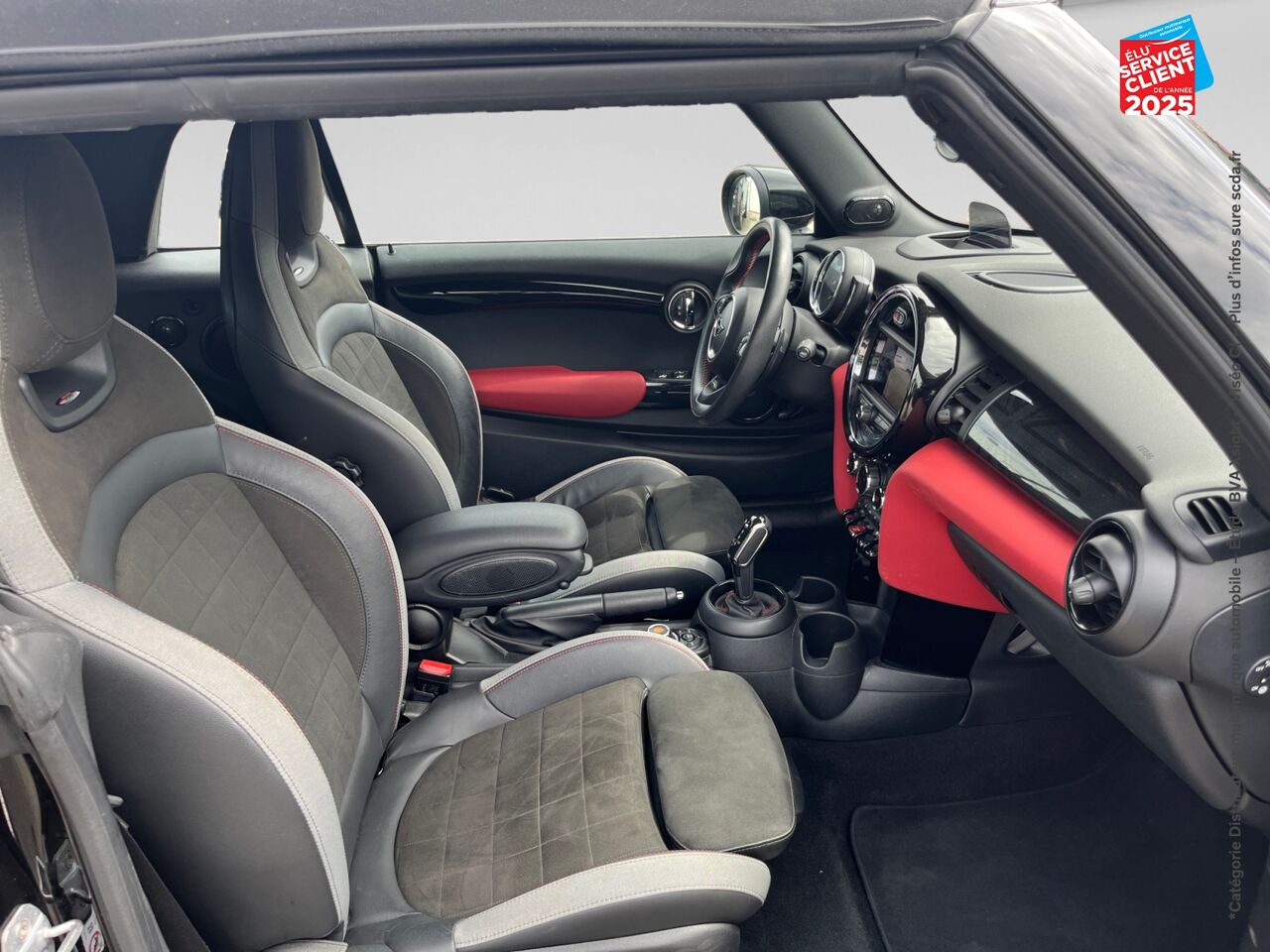 Véhicule d'occasion MINI CABRIO JOHN COOPER WORKS 231CH PRO BVAS SIEGES CHAUF GPS CAMERA H/KARDON HUD chez BMW Lons le Saunier