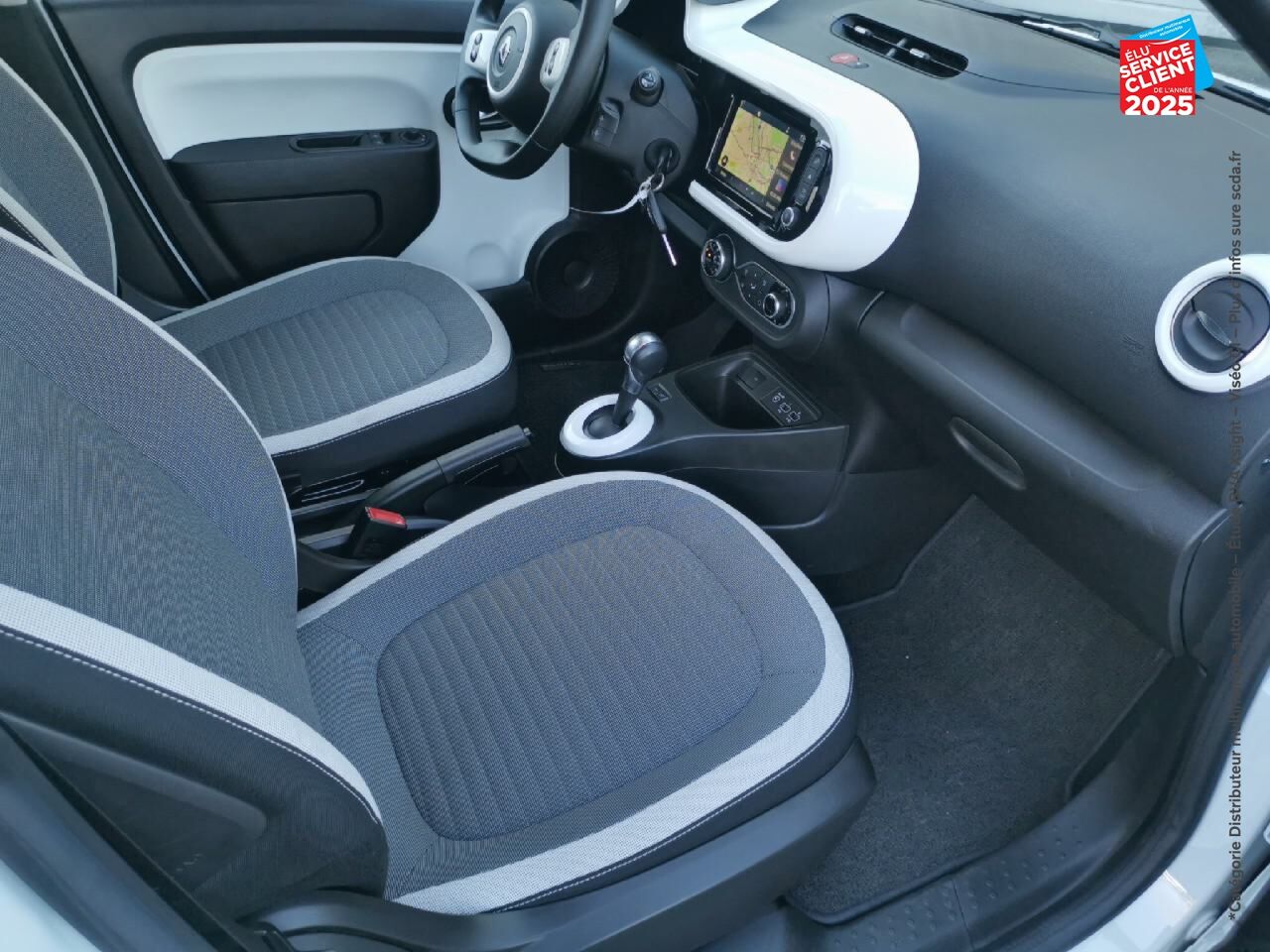 Véhicule d'occasion RENAULT TWINGO E-TECH ELECTRIC ZEN R80 ACHAT INTEGRAL - 21MY GPS chez Toyota Thionville
