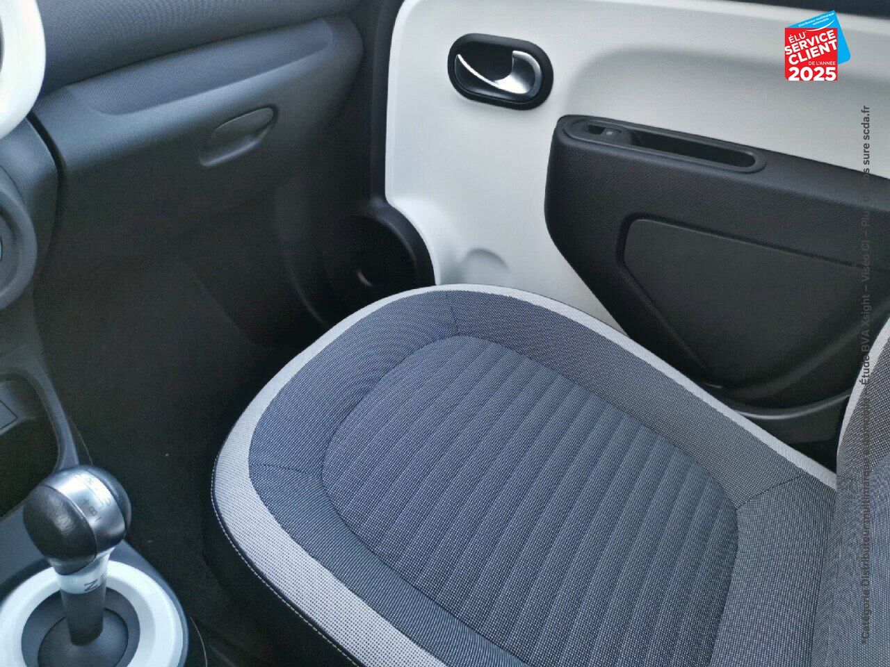 Véhicule d'occasion RENAULT TWINGO E-TECH ELECTRIC ZEN R80 ACHAT INTEGRAL - 21MY GPS chez Toyota Thionville