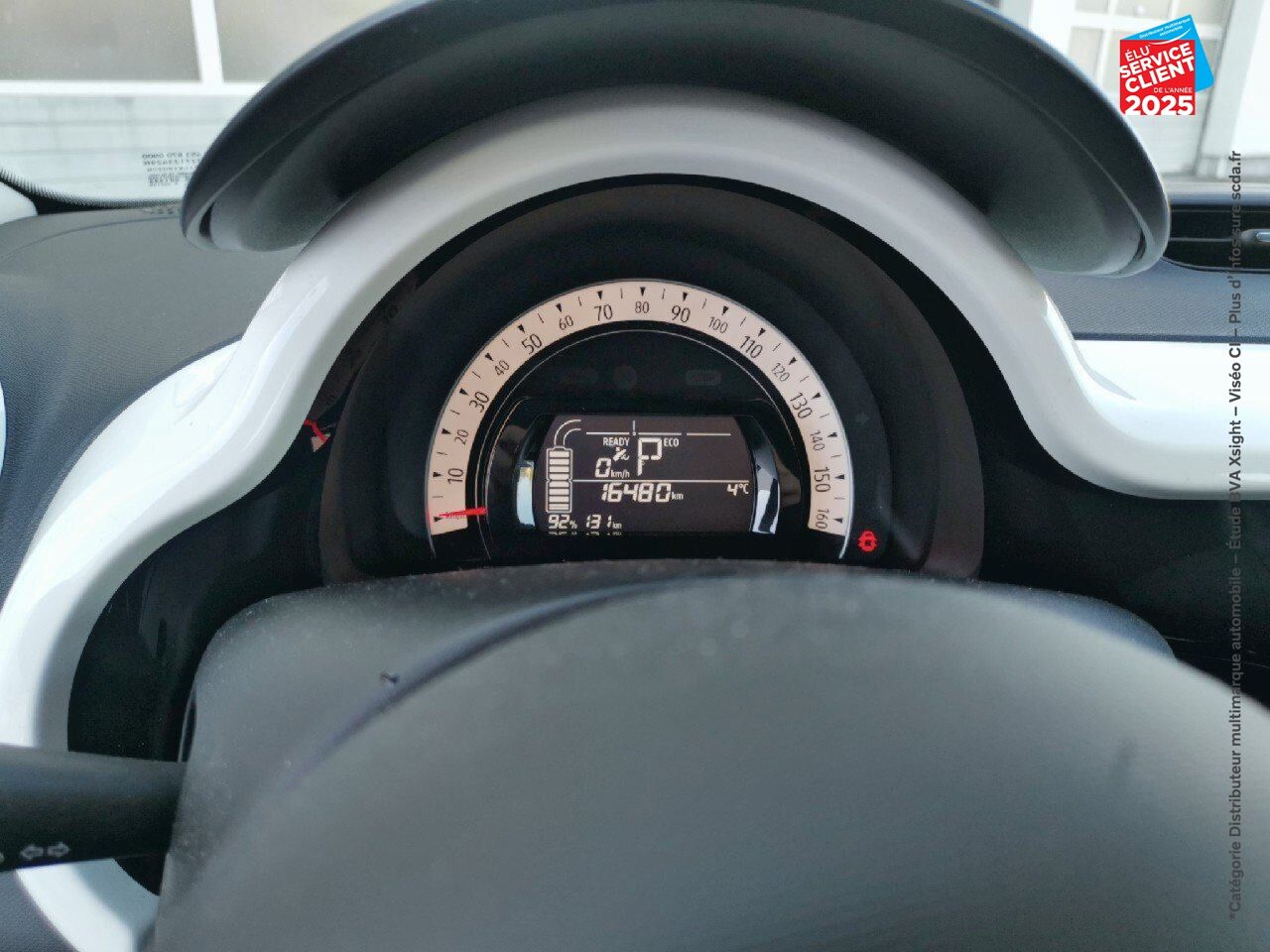 Véhicule d'occasion RENAULT TWINGO E-TECH ELECTRIC ZEN R80 ACHAT INTEGRAL - 21MY GPS chez Toyota Thionville