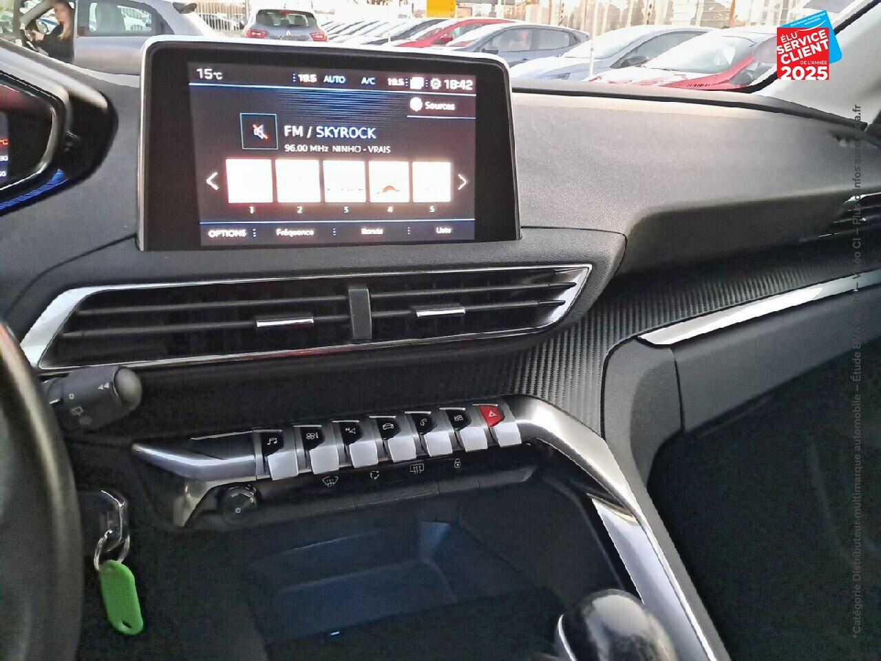 Véhicule d'occasion PEUGEOT 3008 1.2 PURETECH 130CH SS ACTIVE BUSINESS chez Hyundai Chalons