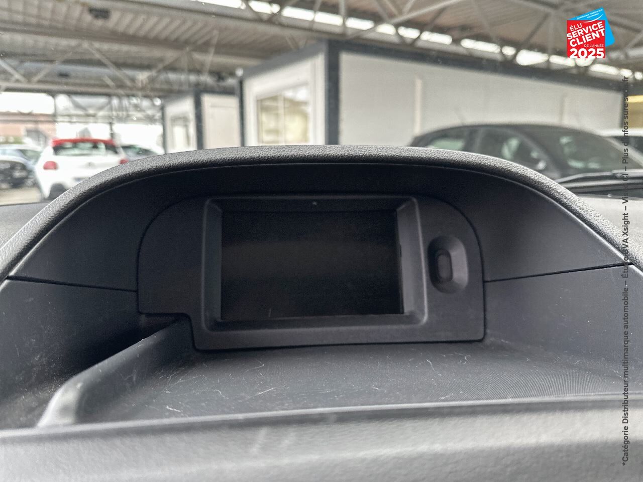 Véhicule d'occasion RENAULT KANGOO EXPRESS ZE 33 EXTRA R-LINK chez Toyota Besançon
