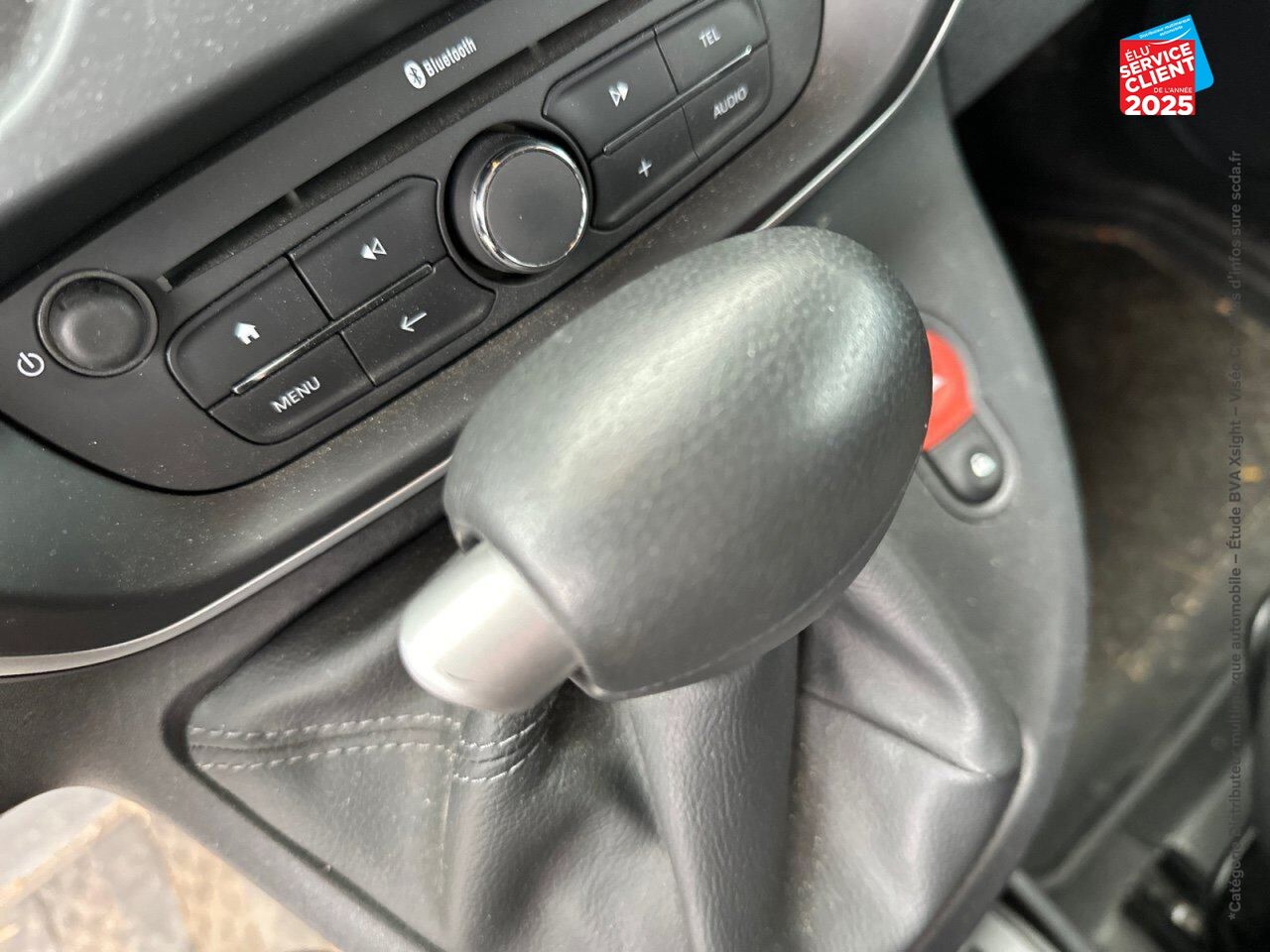 Véhicule d'occasion RENAULT KANGOO EXPRESS ZE 33 EXTRA R-LINK chez Toyota Besançon