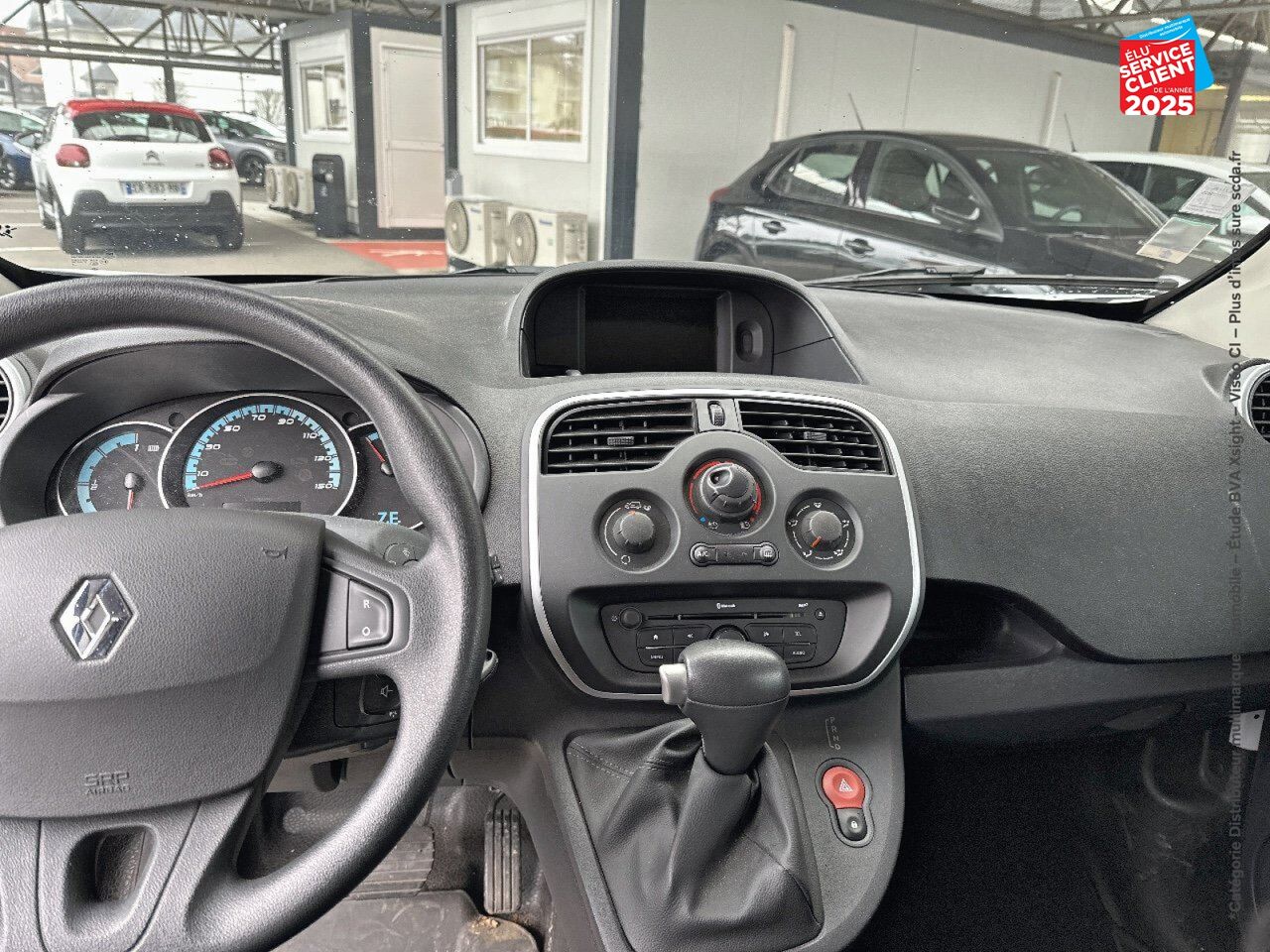 Véhicule d'occasion RENAULT KANGOO EXPRESS ZE 33 EXTRA R-LINK chez Toyota Besançon