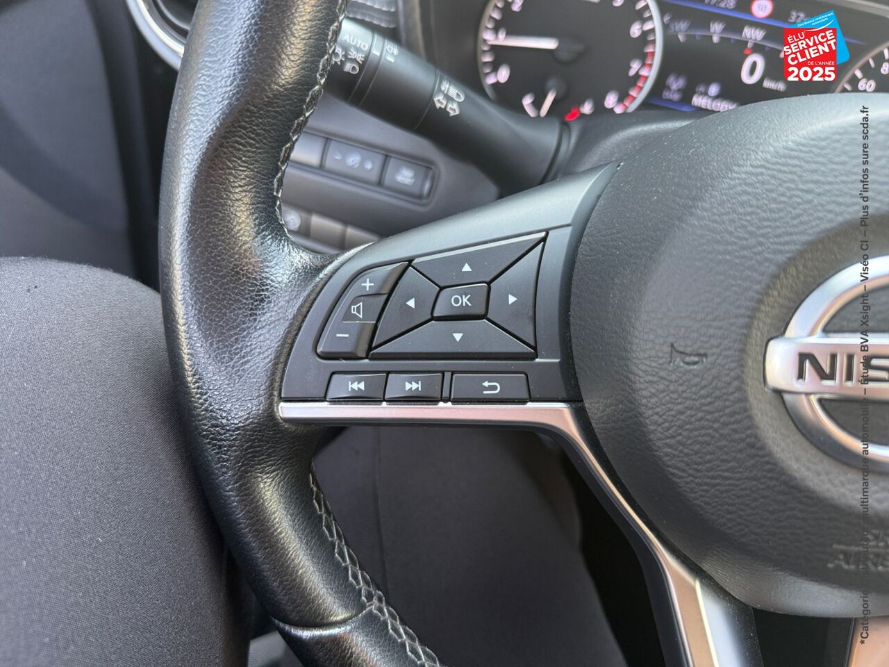 Véhicule d'occasion NISSAN JUKE 1.0 DIG-T 114CH N-CONNECTA 2021.5 GPS CAMERA chez Toyota Saint Dizier