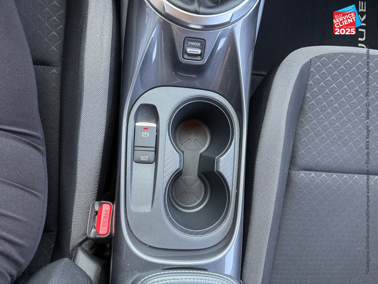 Véhicule d'occasion NISSAN JUKE 1.0 DIG-T 114CH N-CONNECTA 2021.5 GPS CAMERA chez Toyota Saint Dizier