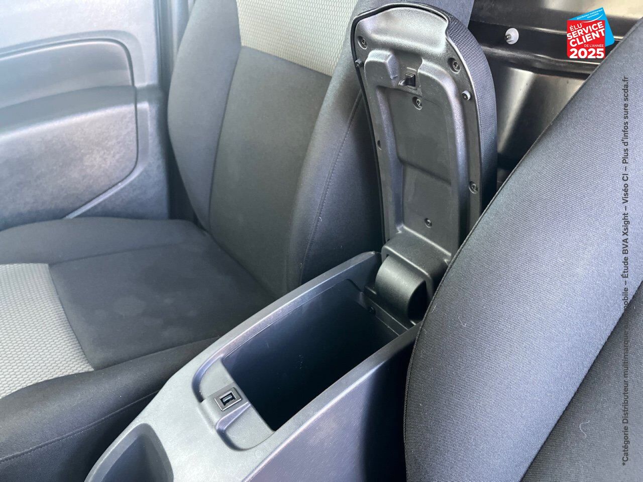 Véhicule d'occasion RENAULT KANGOO EXPRESS 1.5 BLUE DCI 80CH GRAND CONFORT 5CV chez Renault Colmar