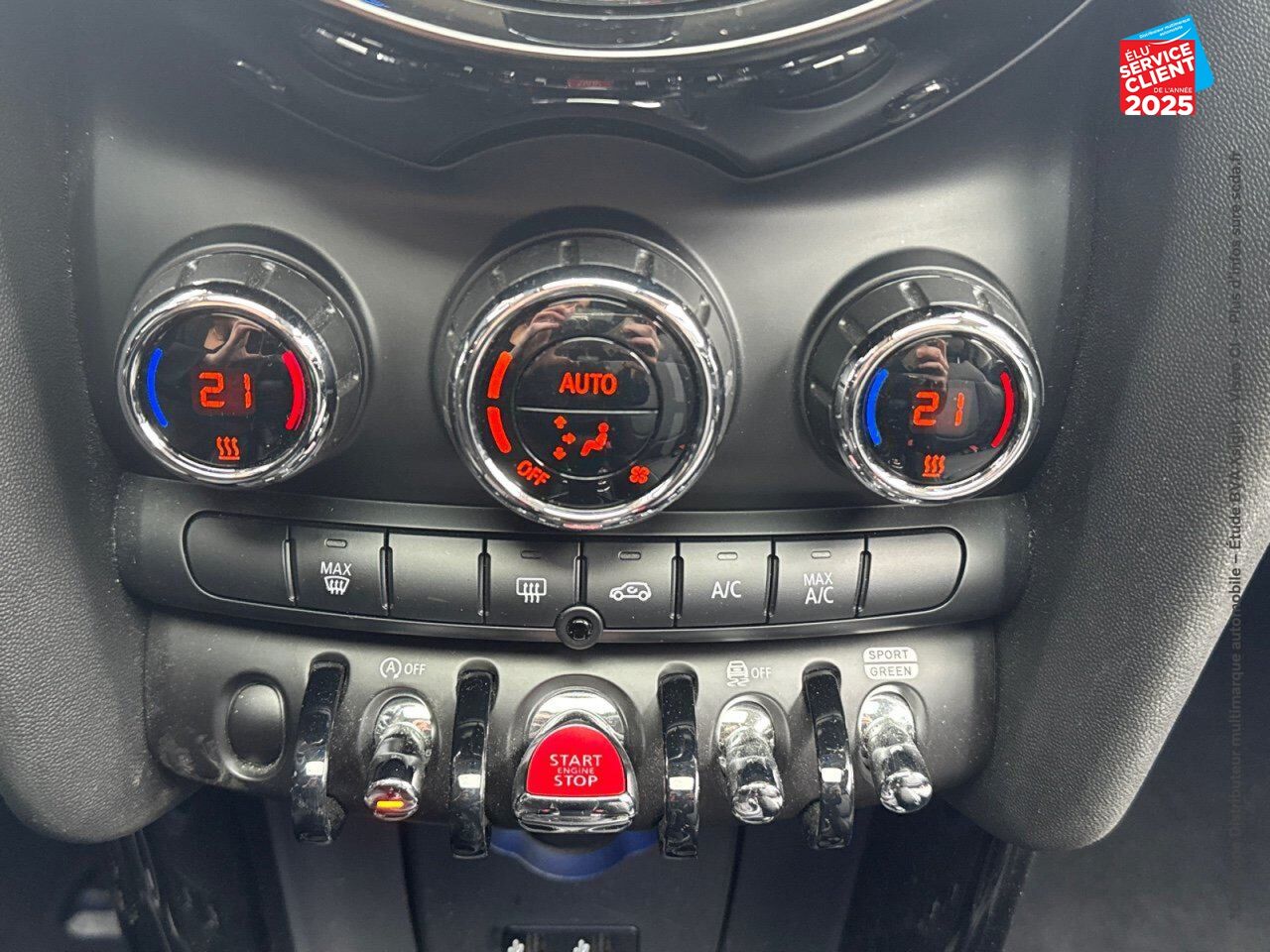 Véhicule d'occasion MINI MINI COOPER 136CH EDITION GREENWICH BVA7 109G chez Hyundai Chalons