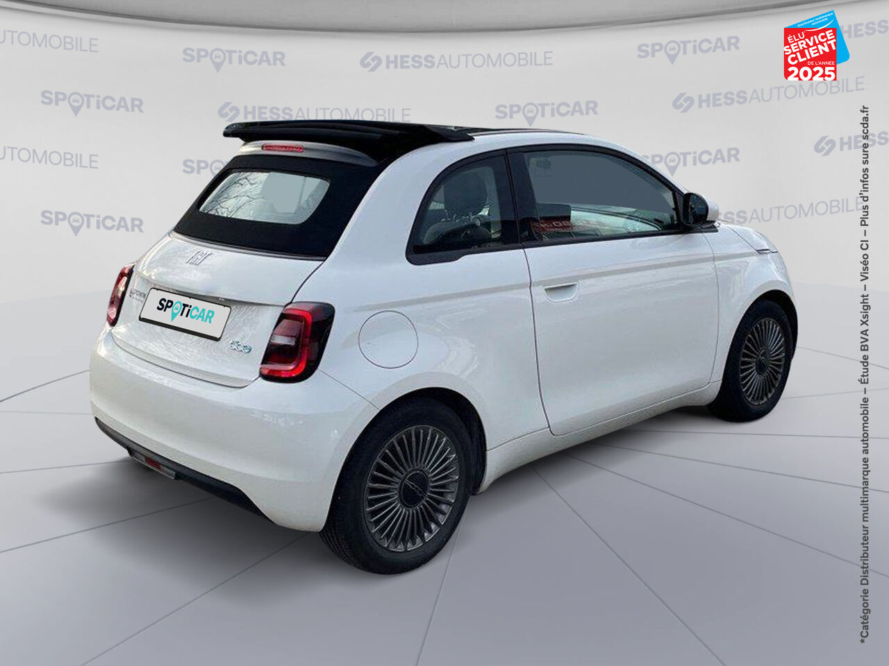 Véhicule d'occasion FIAT 500C E 95CH ICONE GPS chez Hyundai Chalons