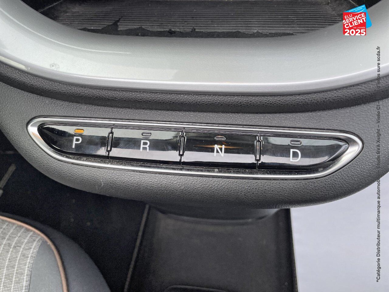 Véhicule d'occasion FIAT 500C E 95CH ICONE GPS chez Hyundai Chalons