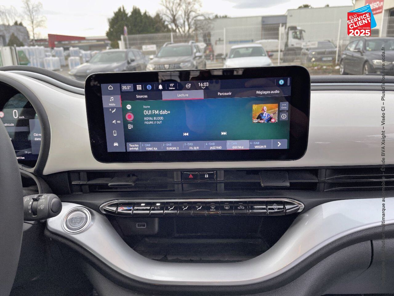 Véhicule d'occasion FIAT 500C E 95CH ICONE GPS chez Hyundai Chalons
