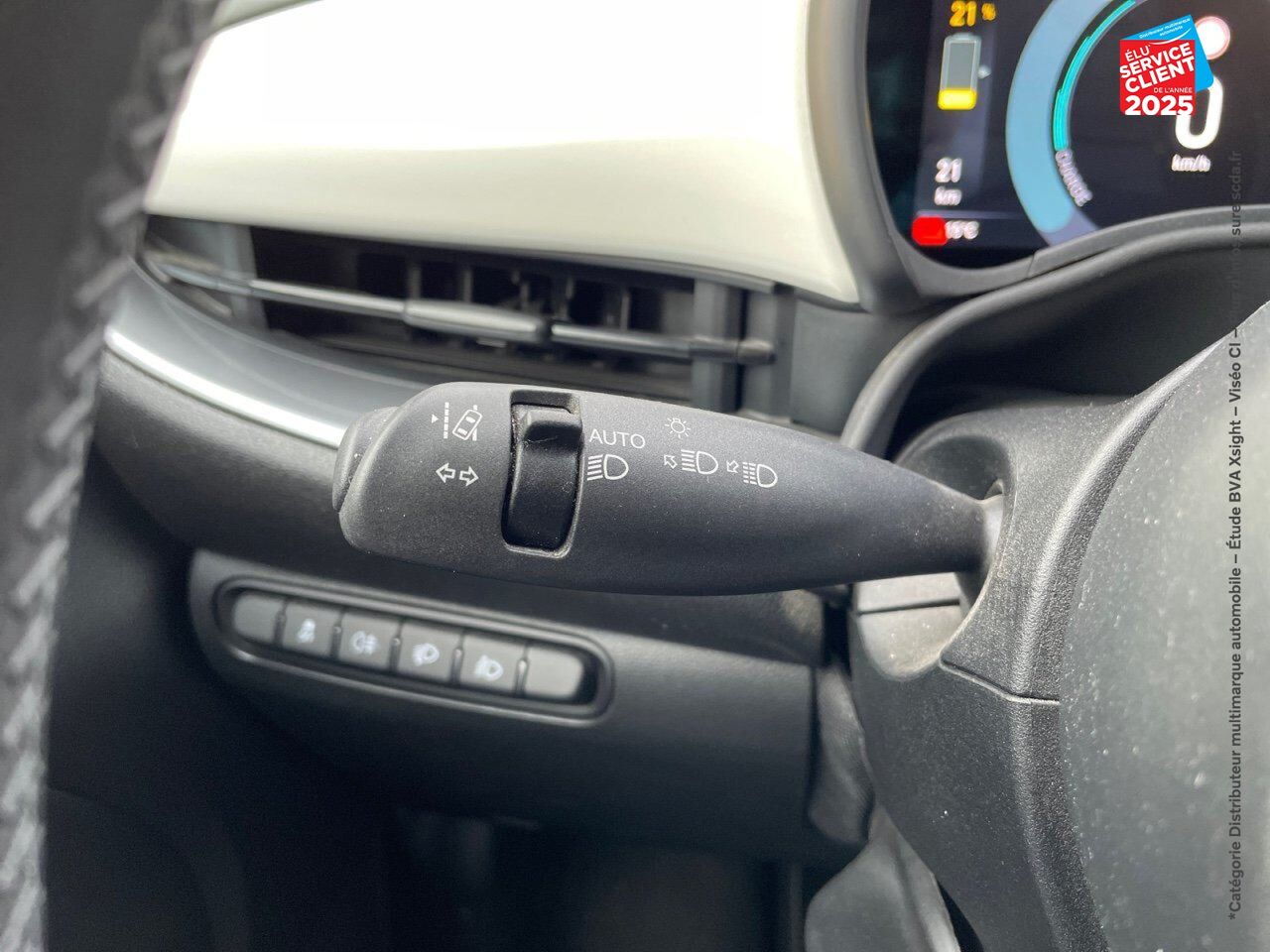 Véhicule d'occasion FIAT 500C E 95CH ICONE GPS chez Hyundai Chalons