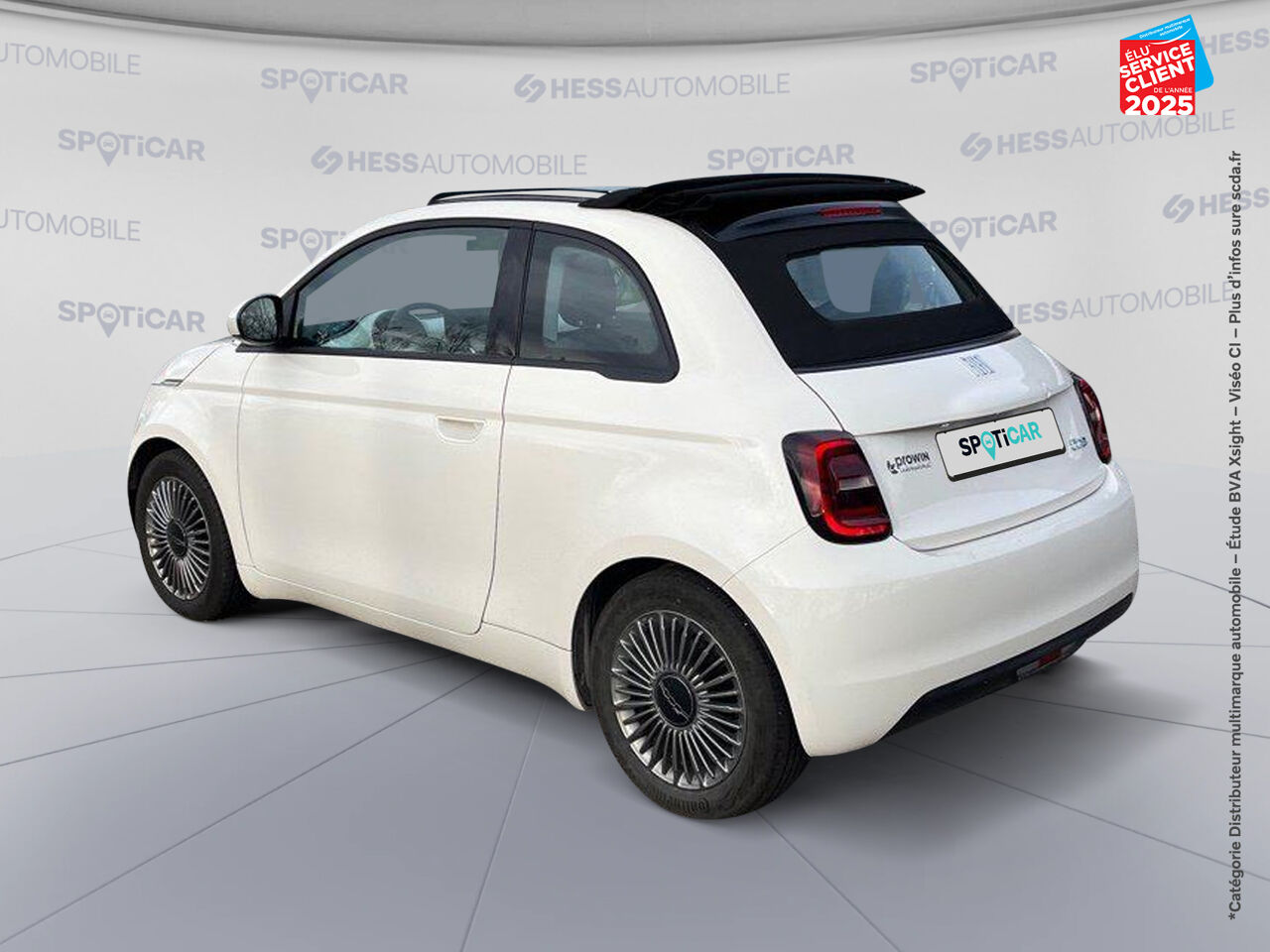 Véhicule d'occasion FIAT 500C E 95CH ICONE GPS chez Hyundai Chalons