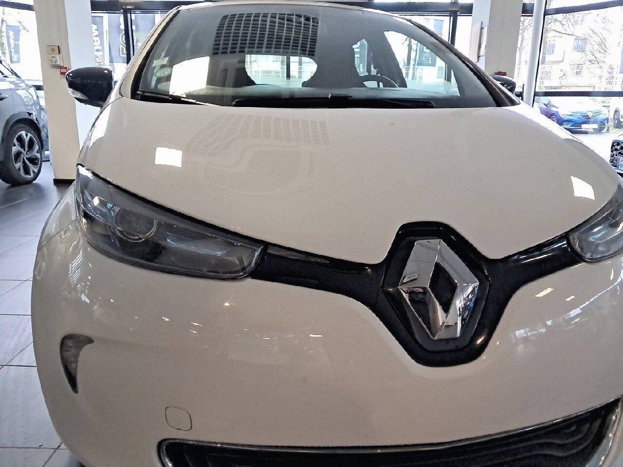 Véhicule d'occasion RENAULT ZOE INTENS CHARGE NORMALE R90 GPS CAMERA chez Renault Sélestat