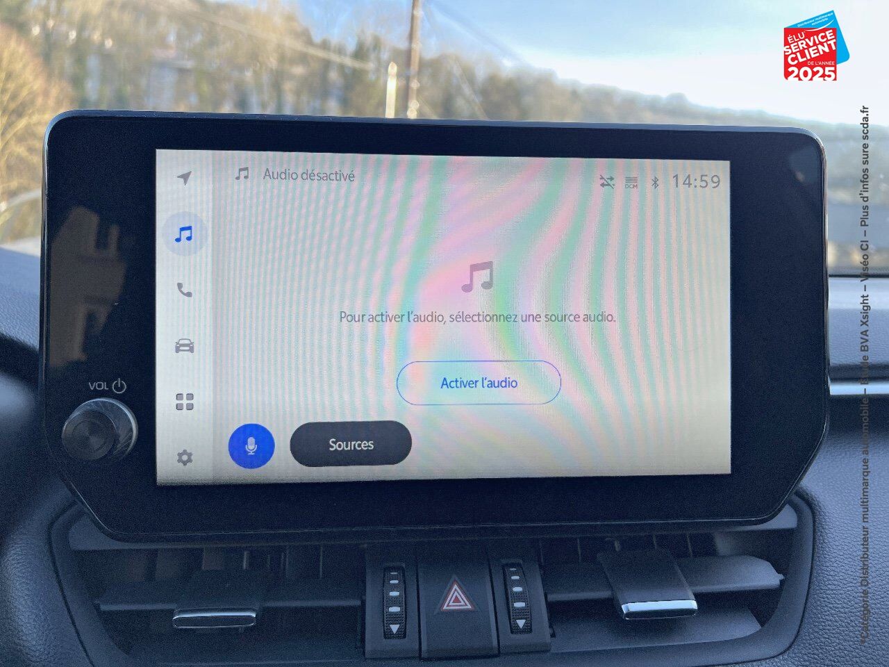 Véhicule d'occasion TOYOTA RAV4 2.5 HYBRIDE RECHARGEABLE 306CH DESIGN AWD-I MY23 SIEGES CHAUF GPS CAMERA chez Toyota Verdun