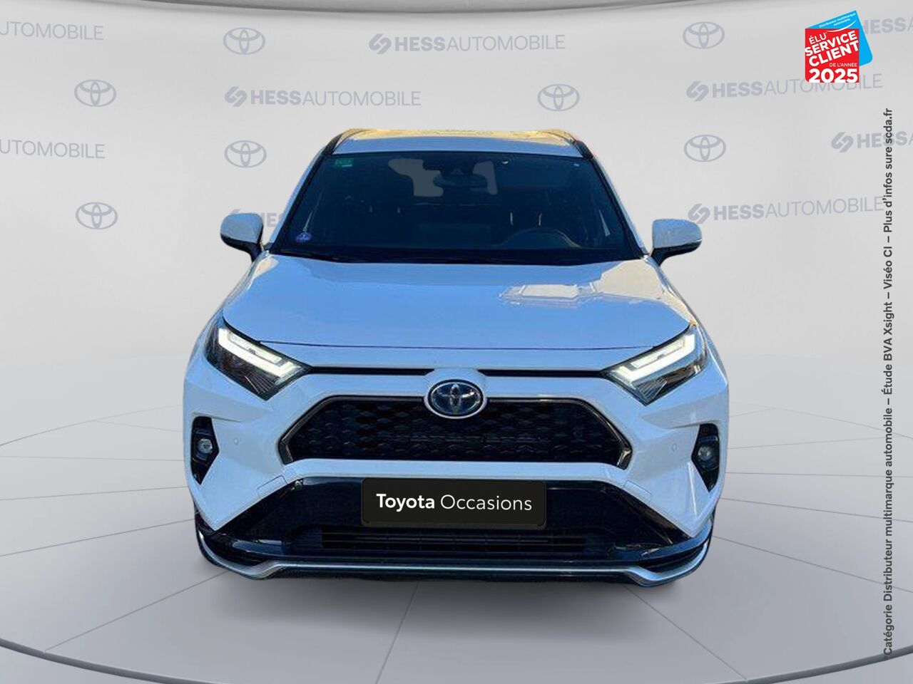 Véhicule d'occasion TOYOTA RAV4 2.5 HYBRIDE RECHARGEABLE 306CH DESIGN AWD-I MY23 SIEGES CHAUF GPS CAMERA chez Toyota Verdun