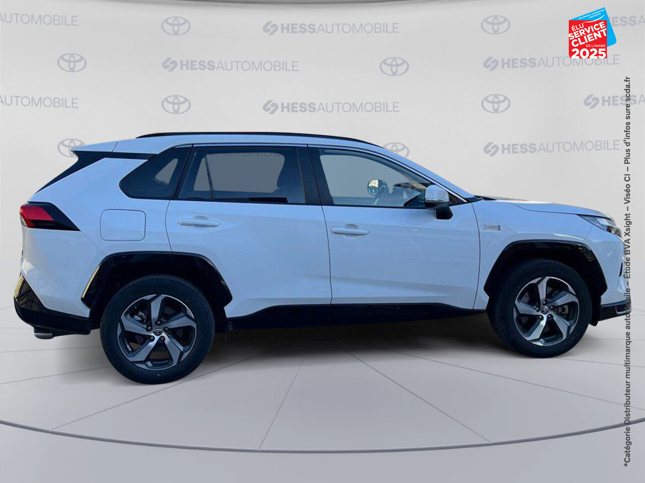 Véhicule d'occasion TOYOTA RAV4 2.5 HYBRIDE RECHARGEABLE 306CH DESIGN AWD-I MY23 SIEGES CHAUF GPS CAMERA chez Toyota Verdun