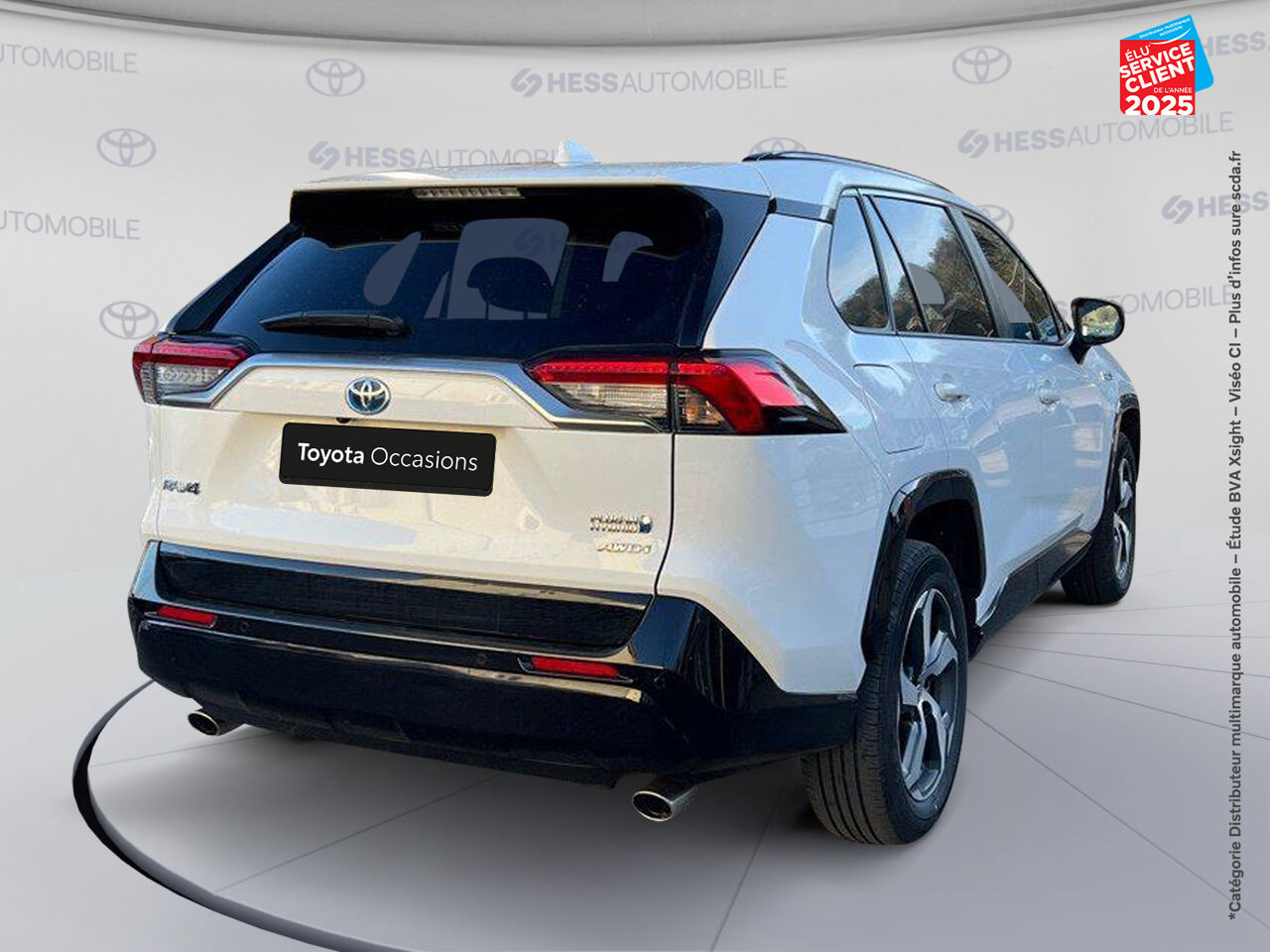 Véhicule d'occasion TOYOTA RAV4 2.5 HYBRIDE RECHARGEABLE 306CH DESIGN AWD-I MY23 SIEGES CHAUF GPS CAMERA chez Toyota Verdun