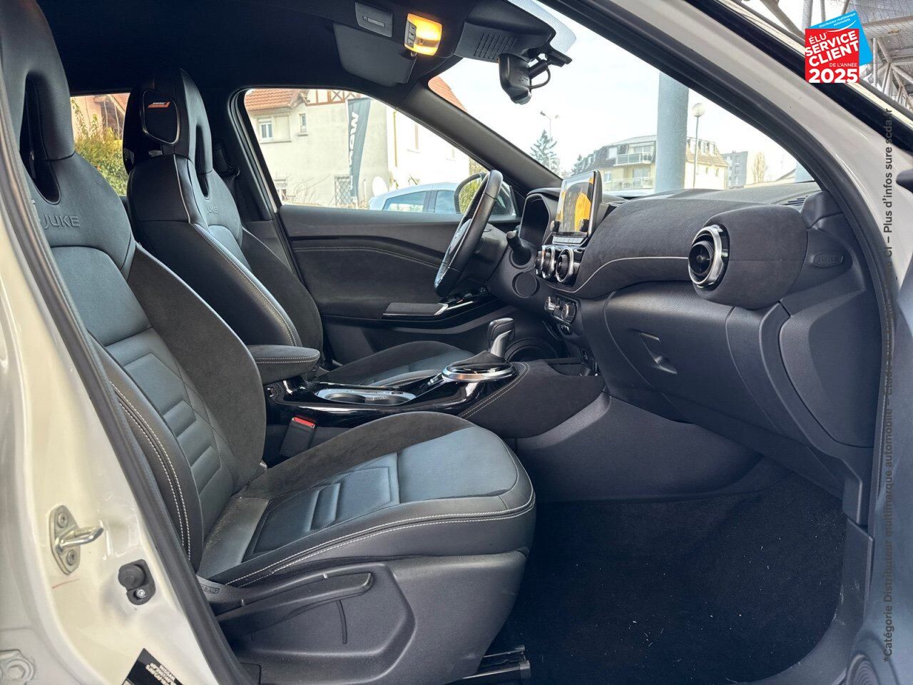 Véhicule d'occasion NISSAN JUKE 1.6 HYBRID 143CH N-DESIGN 2023.5 SIEGES CHAUF/CUIR VOLANT CHAUF CAMERA BOSE chez Nissan Besançon