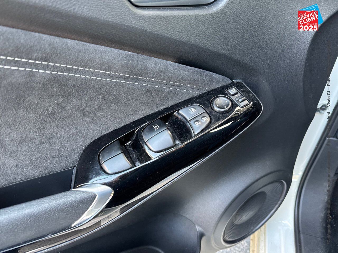 Véhicule d'occasion NISSAN JUKE 1.6 HYBRID 143CH N-DESIGN 2023.5 SIEGES CHAUF/CUIR VOLANT CHAUF CAMERA BOSE chez Nissan Besançon