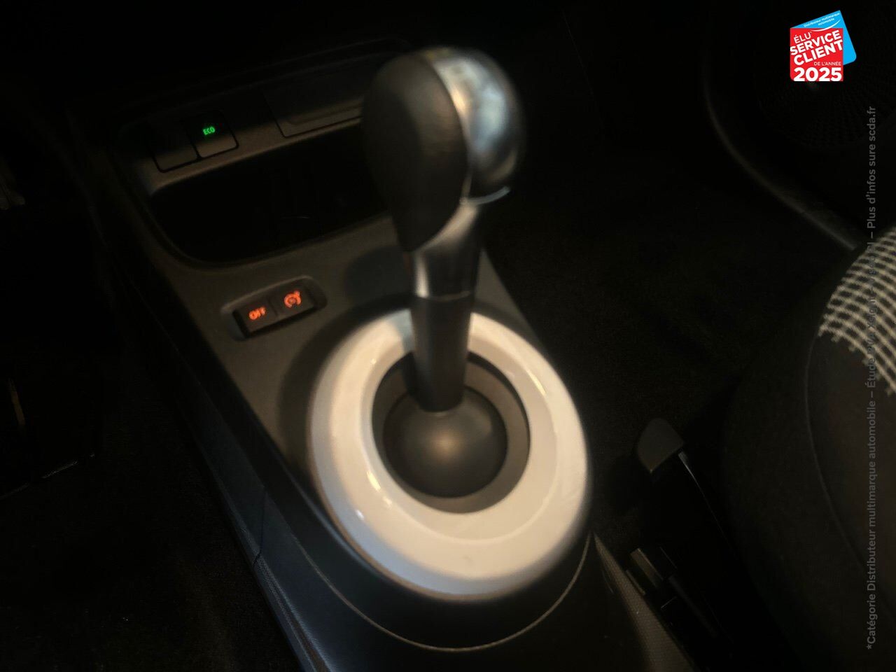 Véhicule d'occasion RENAULT TWINGO E-TECH ELECTRIC LIFE R80 ACHAT INTEGRAL - 21 chez Fiat Besançon