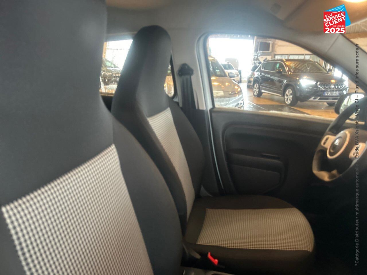 Véhicule d'occasion RENAULT TWINGO E-TECH ELECTRIC LIFE R80 ACHAT INTEGRAL - 21 chez Fiat Besançon
