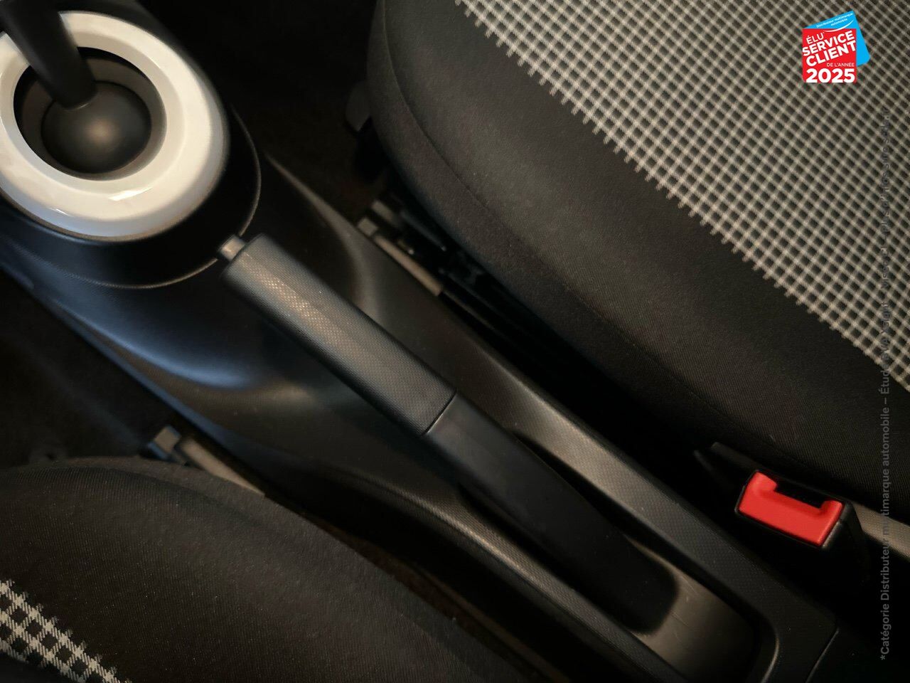 Véhicule d'occasion RENAULT TWINGO E-TECH ELECTRIC LIFE R80 ACHAT INTEGRAL - 21 chez Fiat Besançon