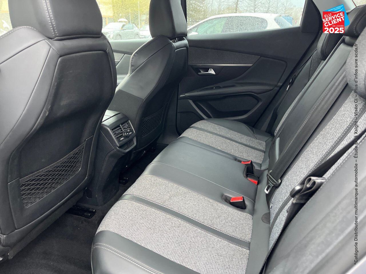 Véhicule d'occasion PEUGEOT 3008 1.2 PURETECH 130CH ALLURE SS chez Renault Saint-Louis