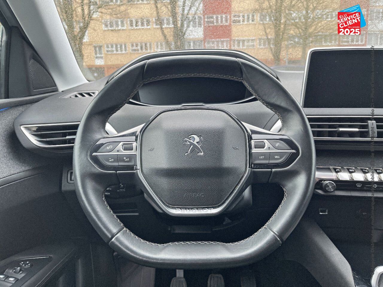Véhicule d'occasion PEUGEOT 3008 1.2 PURETECH 130CH ALLURE SS chez Renault Saint-Louis